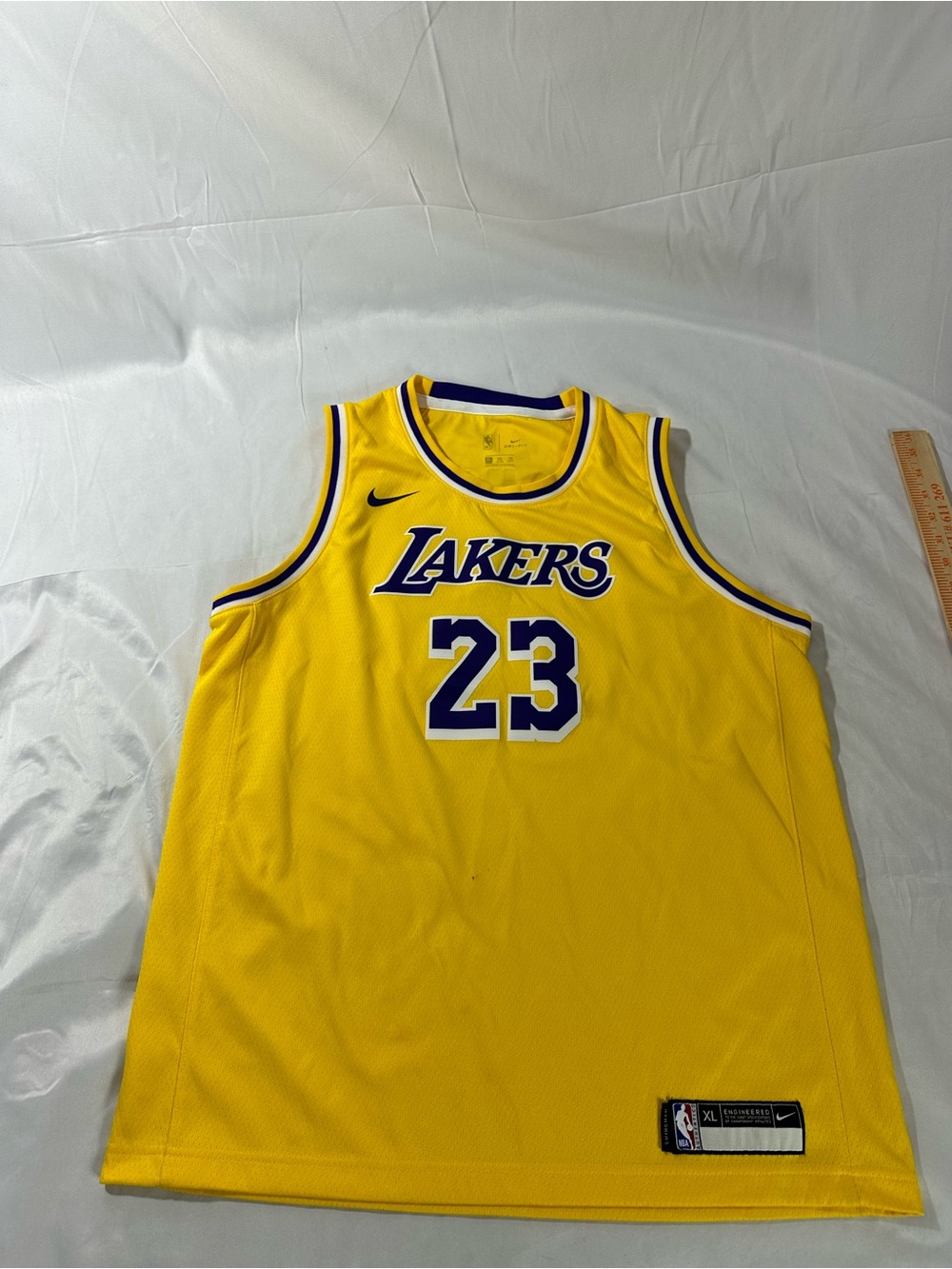 Los Angeles Lakers #23 LeBron James Jersey Youth XL NBA Authentic NIKE SWINGMAN